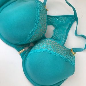 Turquoise T-shirt front strap bras - 42C